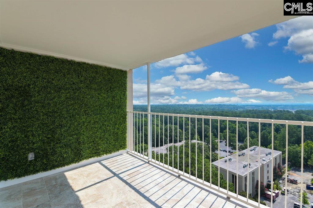 1825 Saint Julian Place 18-L