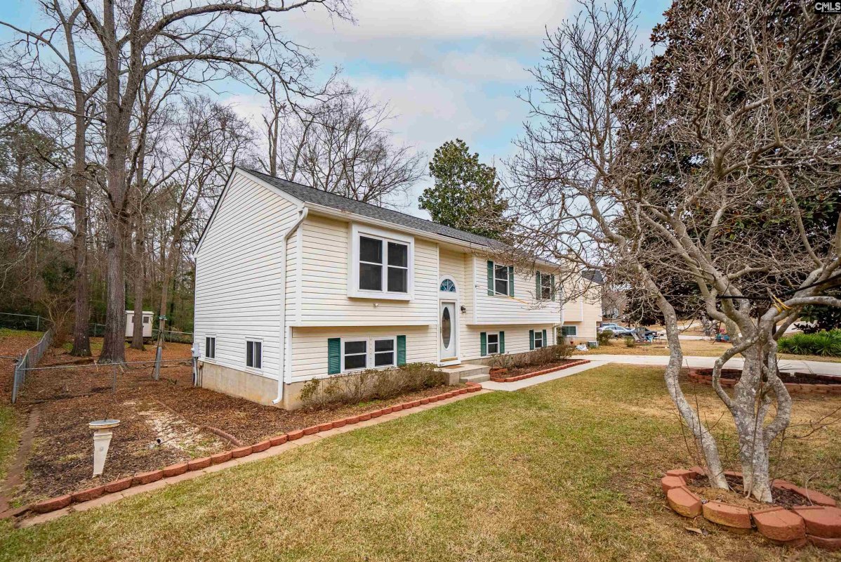1323 Riverwalk Way