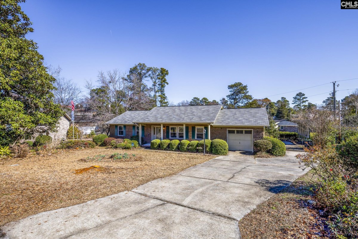 215 Parkstream Circle