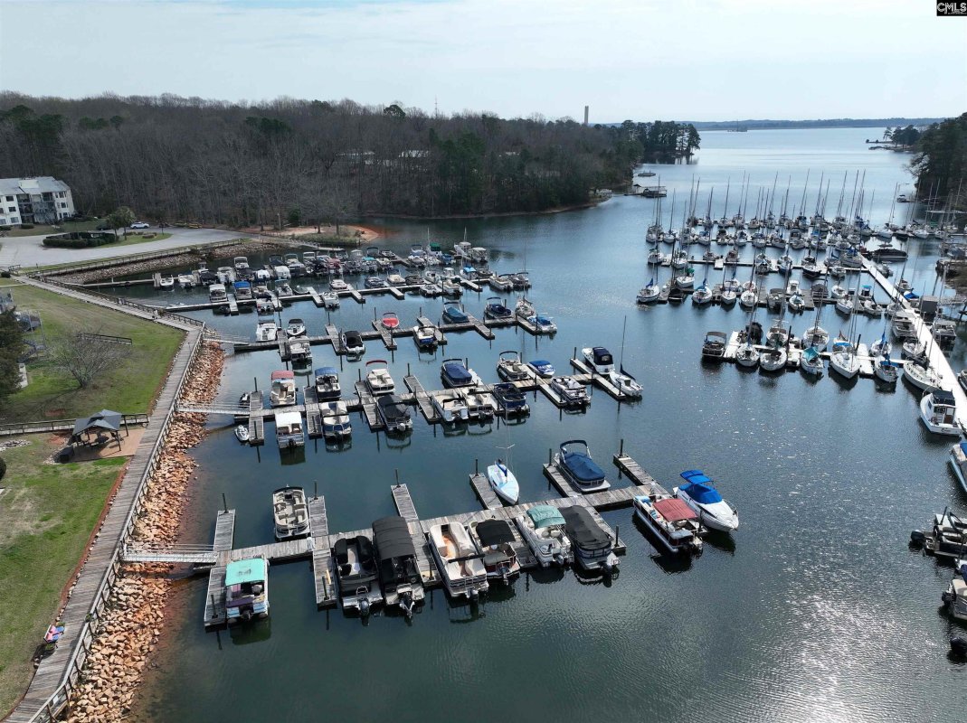 211 Shoreline Drive