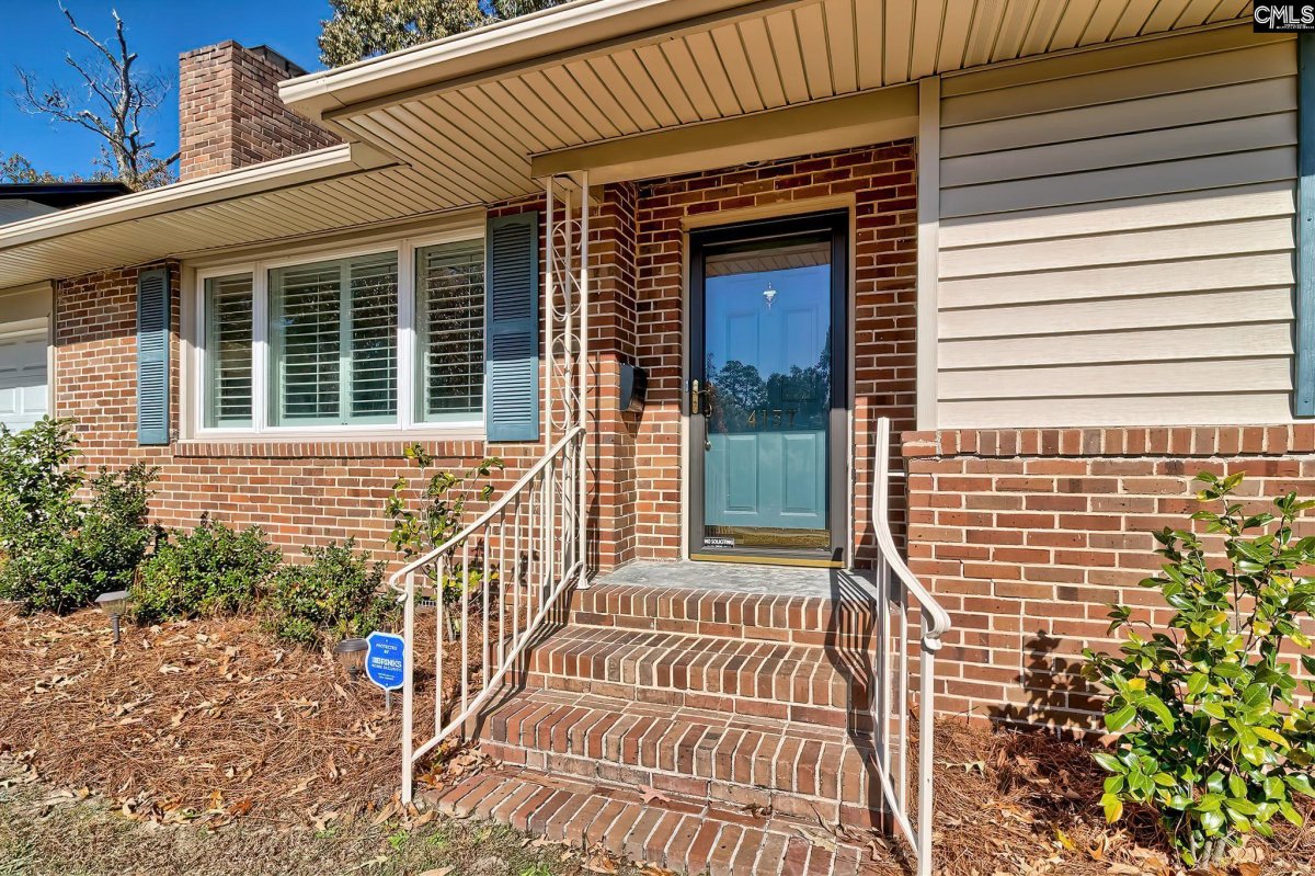 4137 Pinehaven Court