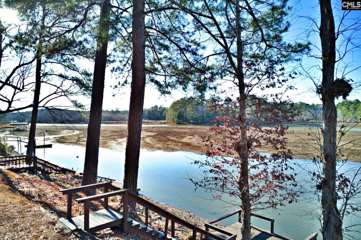 2081 Great North Rd