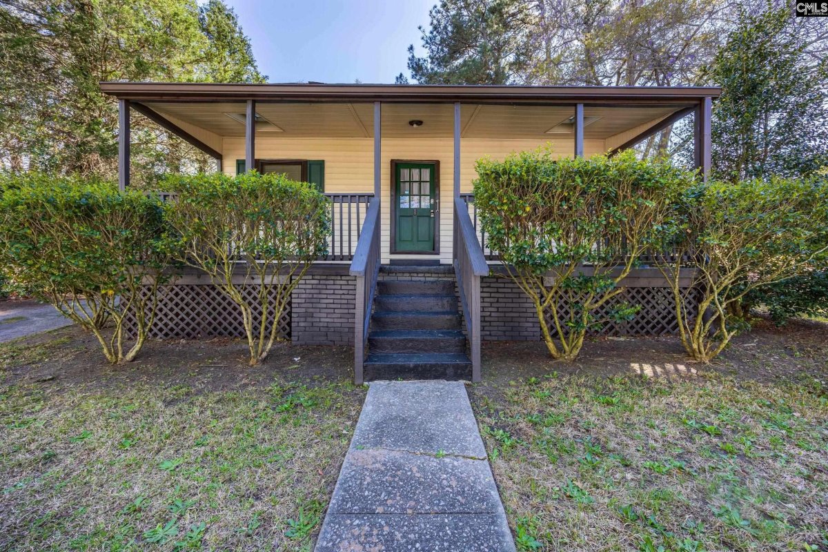 2815 Wesley Drive