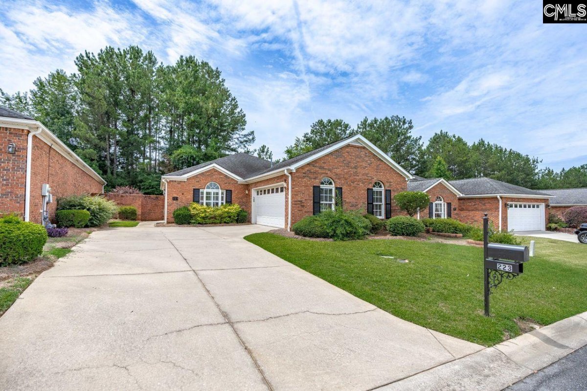 223 Pinnacle Drive