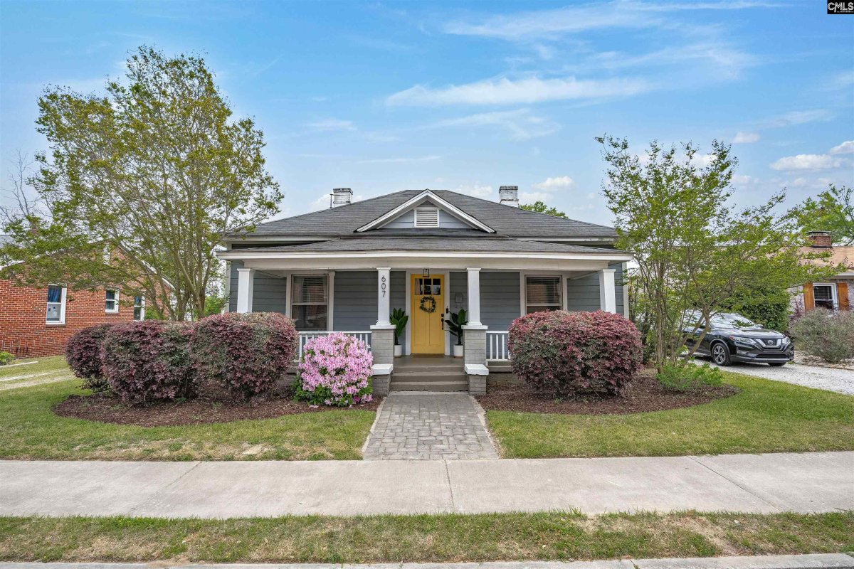 607 Holland Avenue