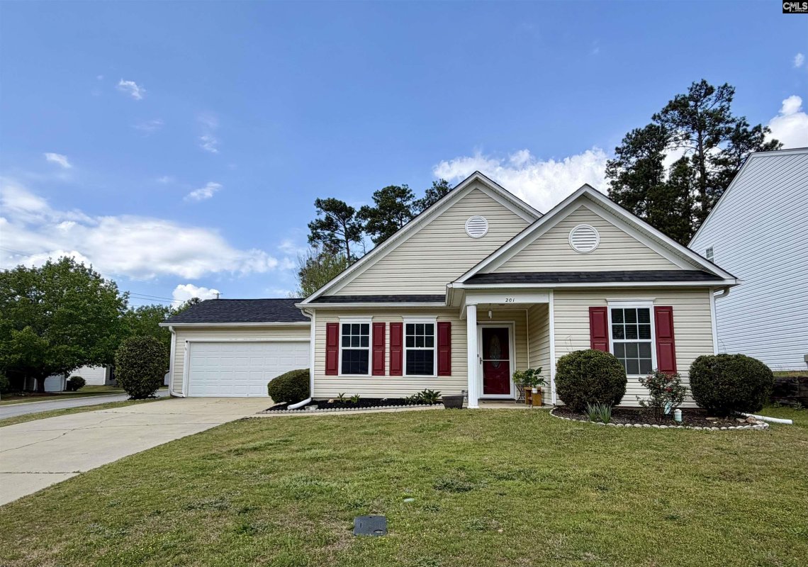 201 Aderley Oak Loop