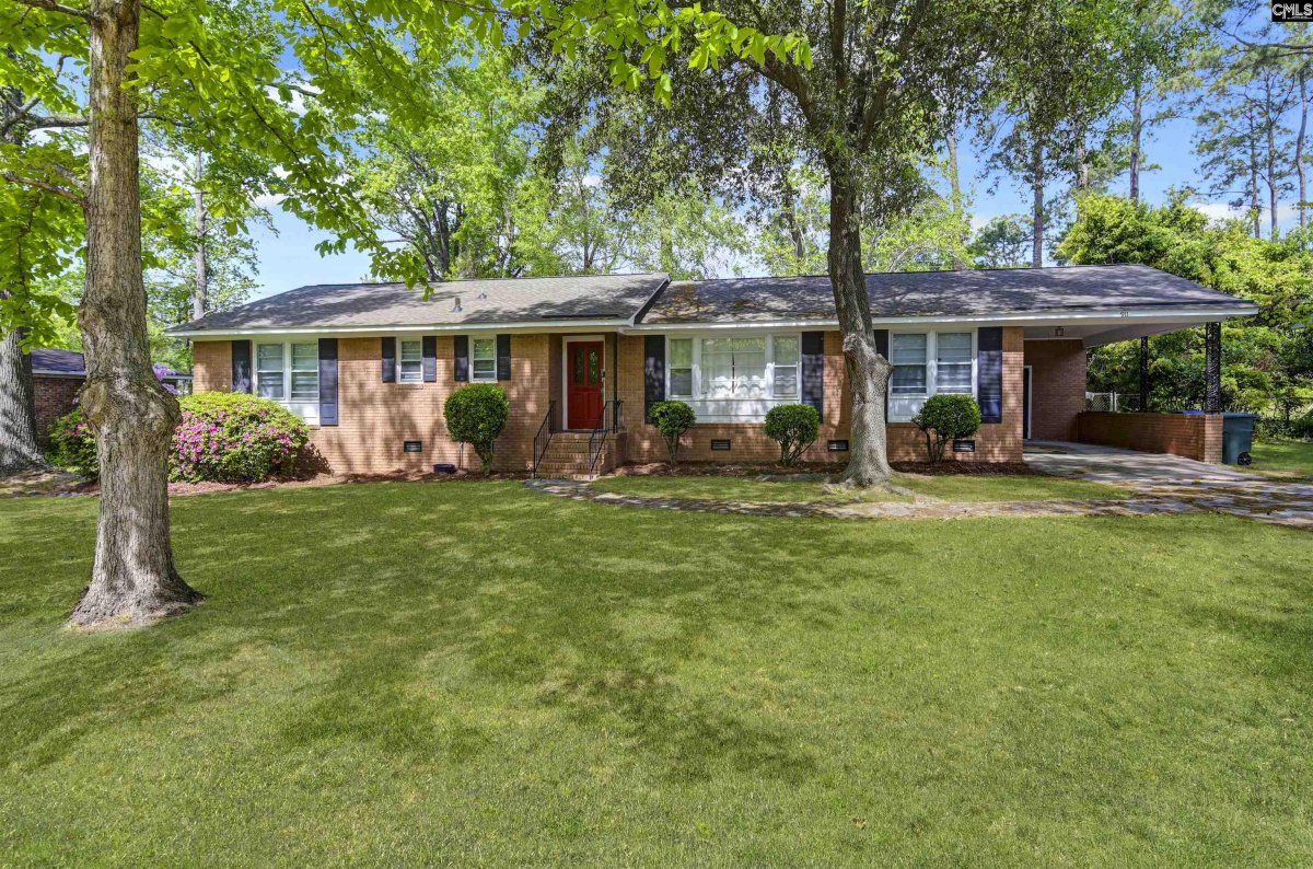 911 Fairwood Drive