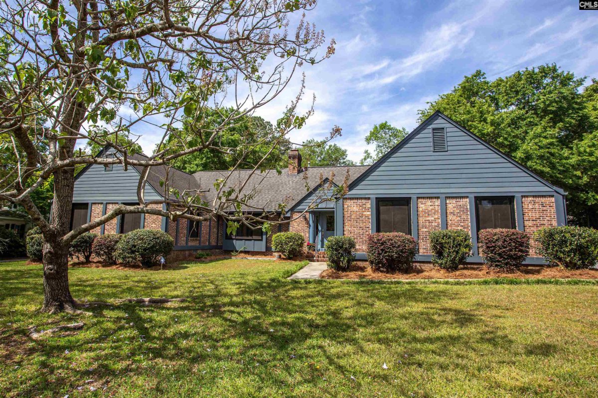1811 Hobkirk Court