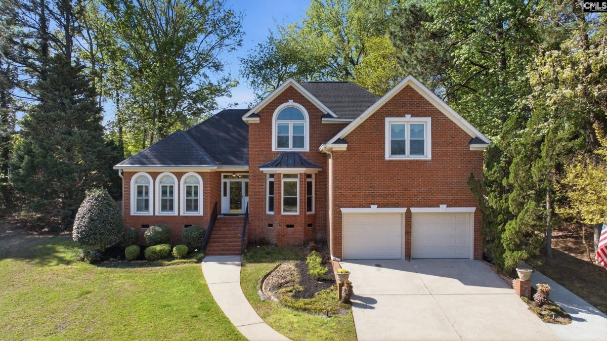 10 Hickory Hall Court