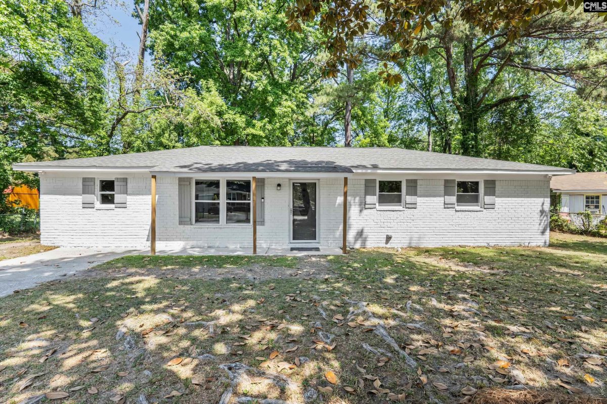 430 Riverside Lane