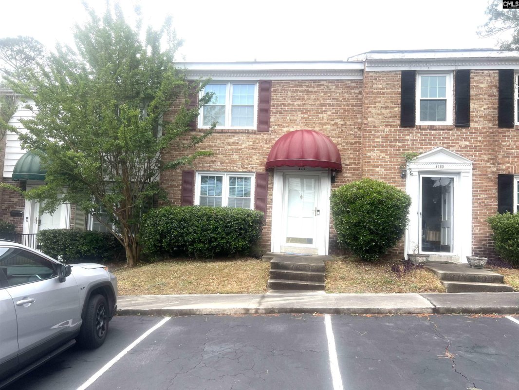 7602 Hunt Club Road A104