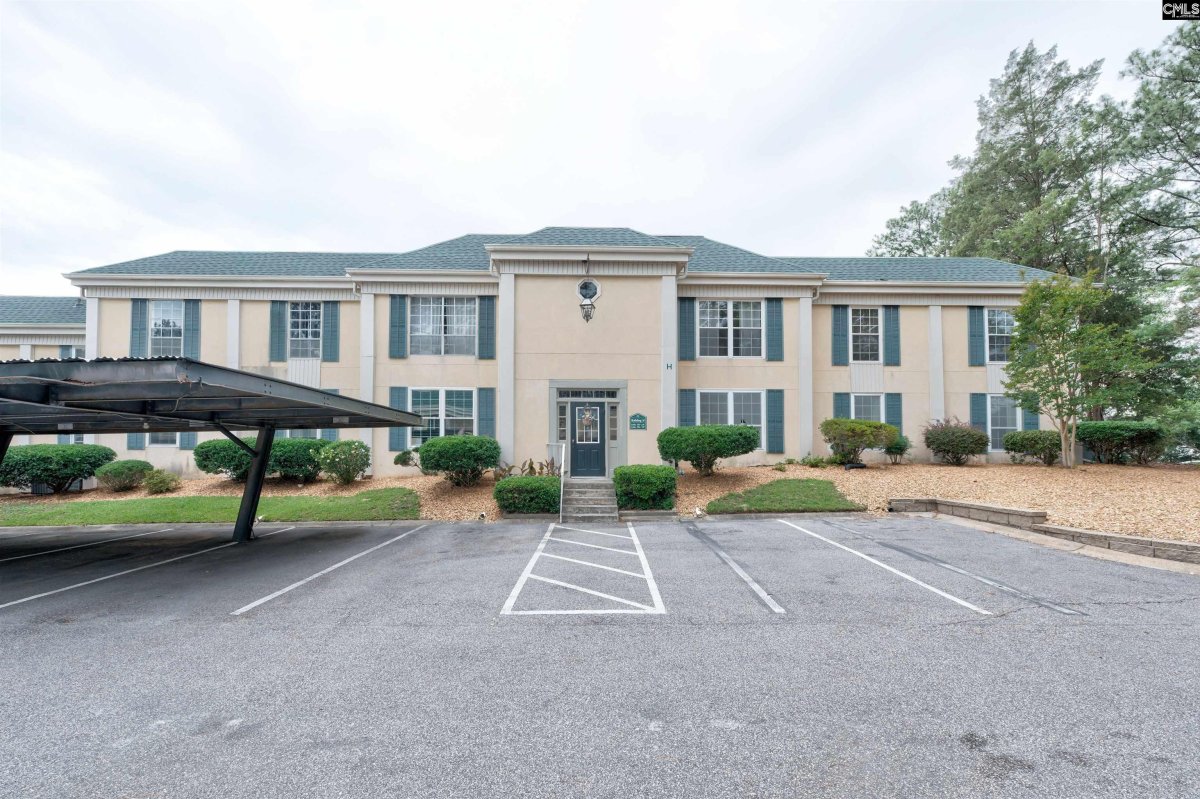 3600 Chateau Drive H-217