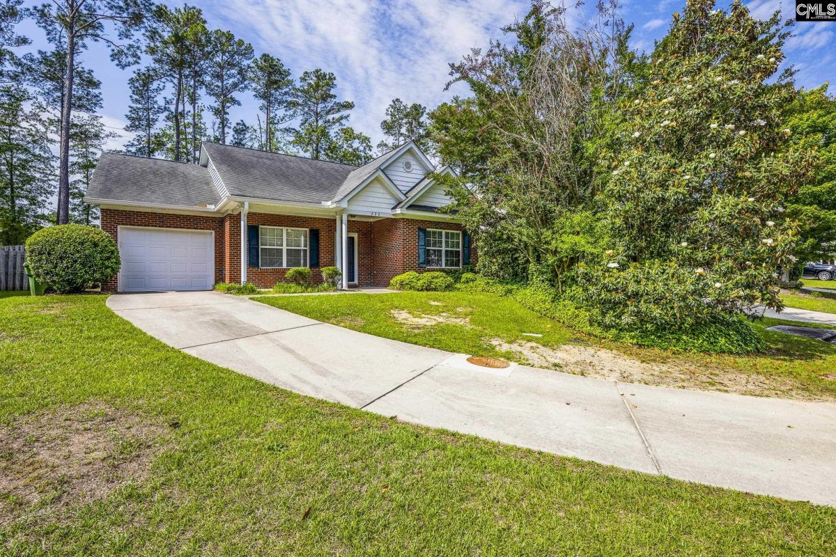 232 Twin Oaks Lane