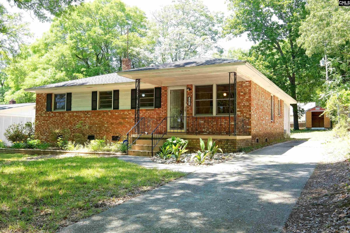 947 Laurie Ln