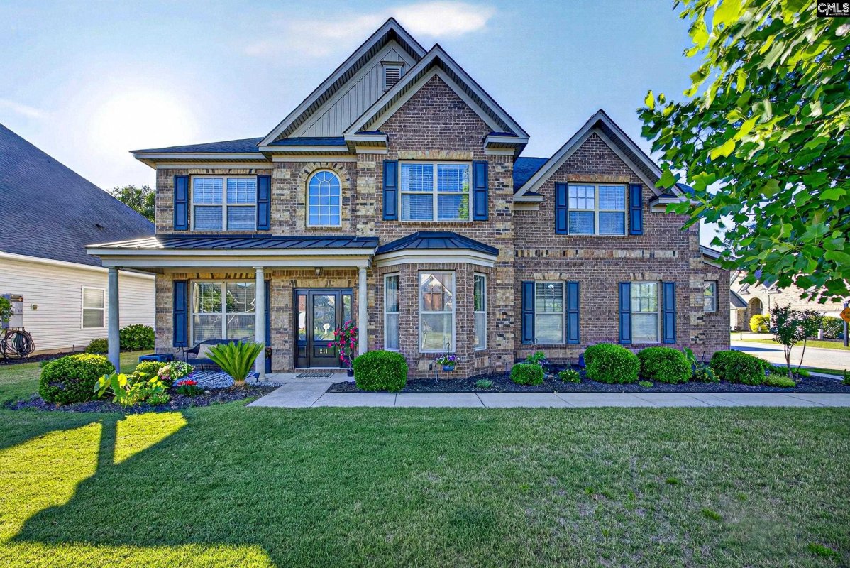 211 Long Island Trail