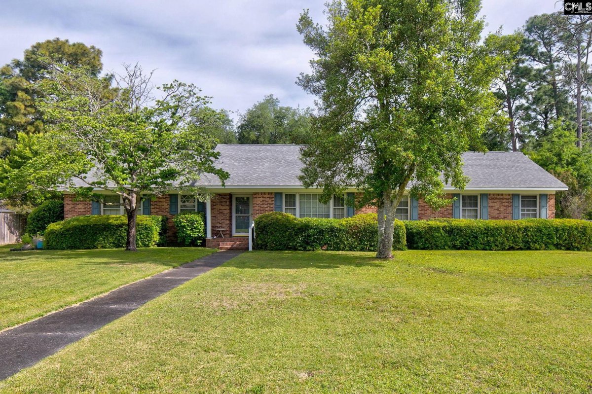 415 Cool Springs