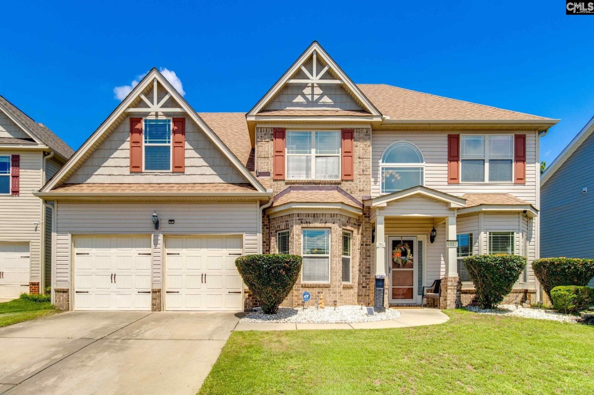 631 Twisted Oak Court