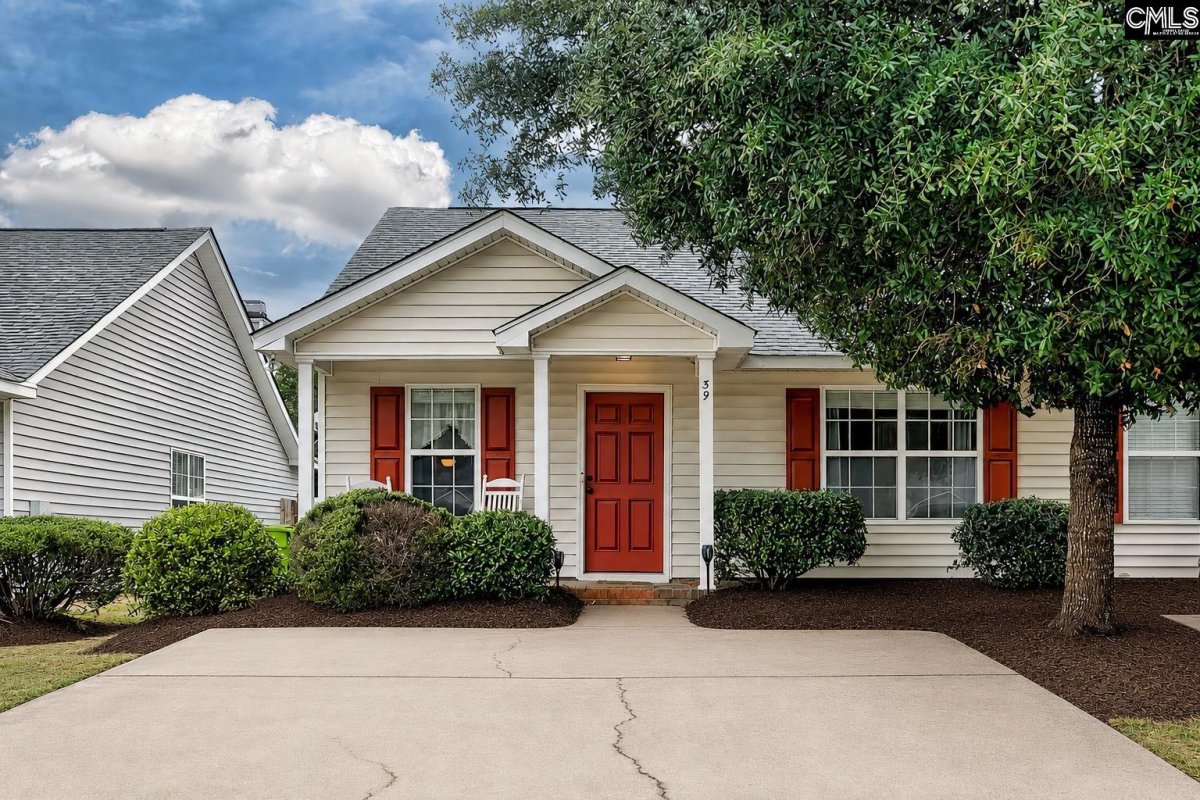 39 Providence Manor Court
