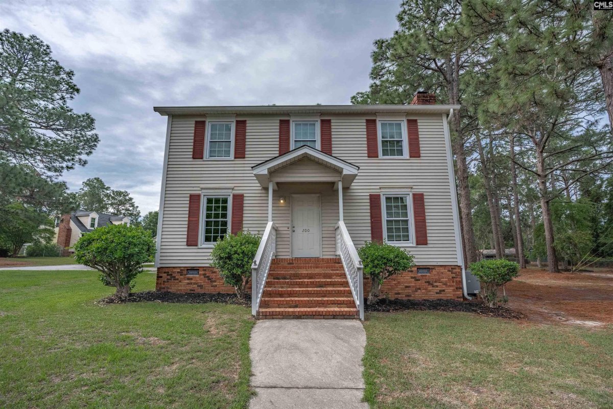 200 E Pond Ridge Road