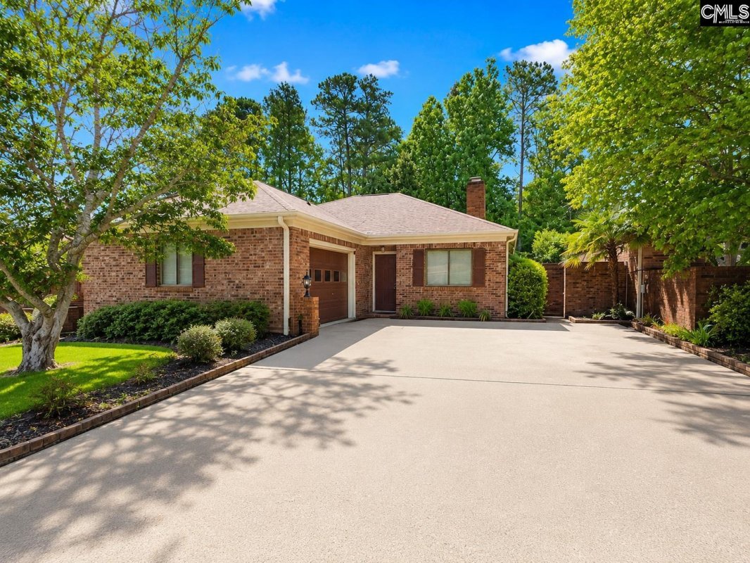 116 Patio Place