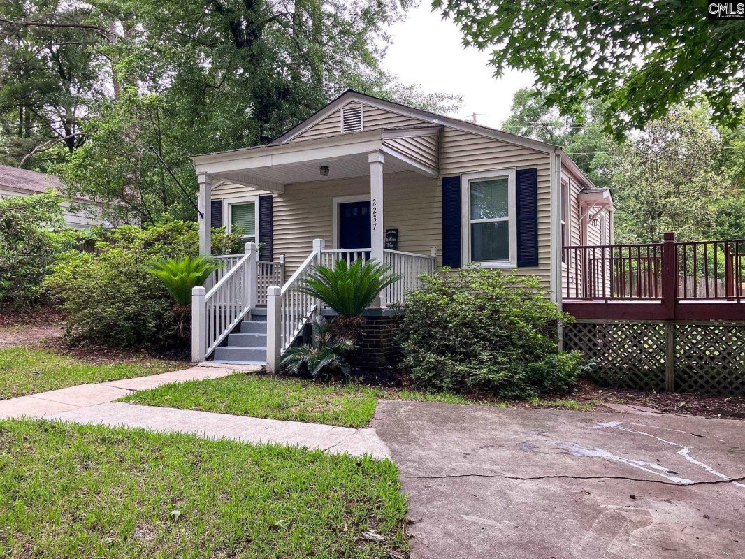 2237 Kingswood Drive