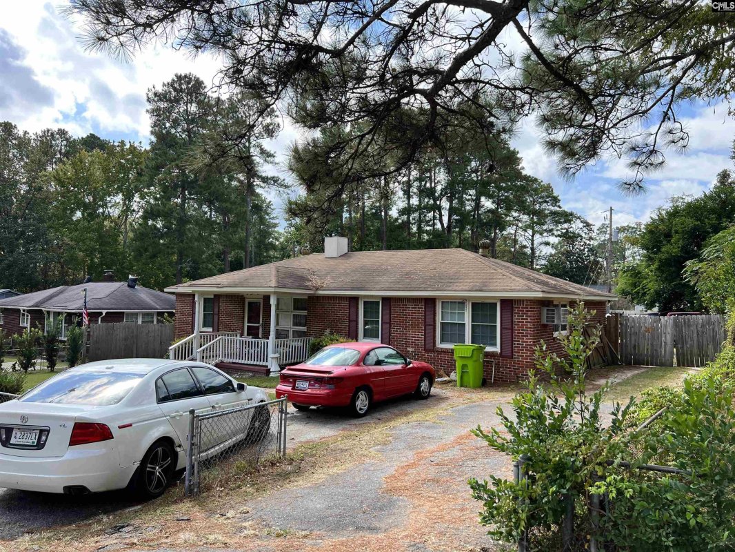 2218 Long Shadow Lane