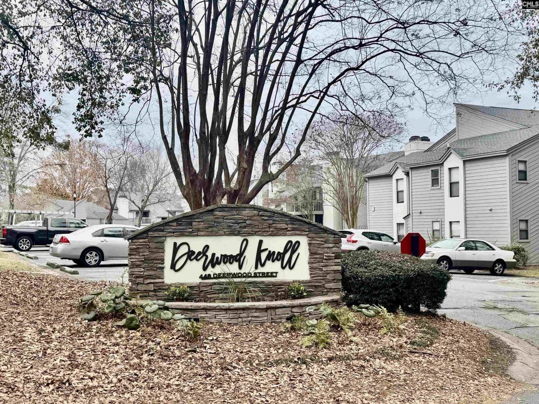 448 Deerwood Street 4C