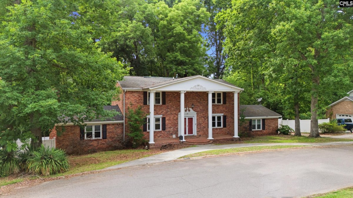 1517 N Woodstream Road