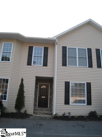 1126 E Lee Rd