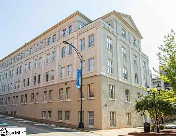 100 W Court Street Unit 3F