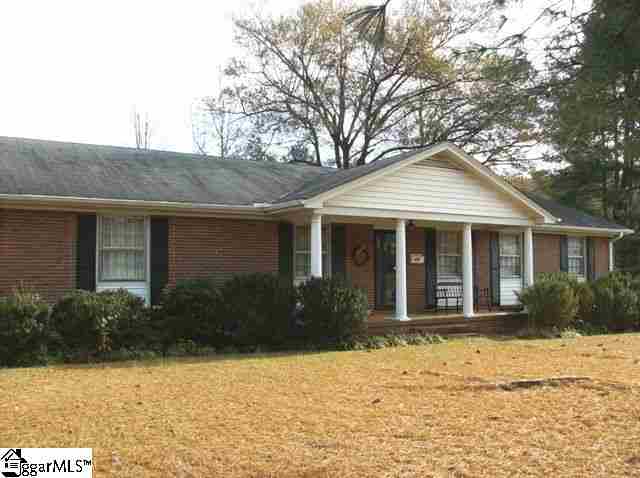 300 Lowndes Avenue