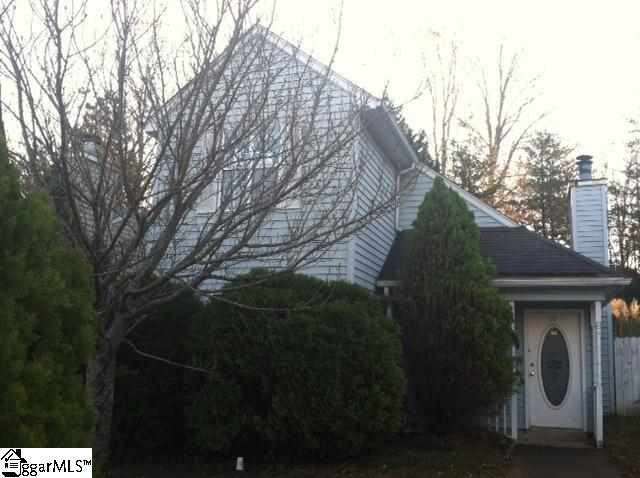 10 Moss Point Drive