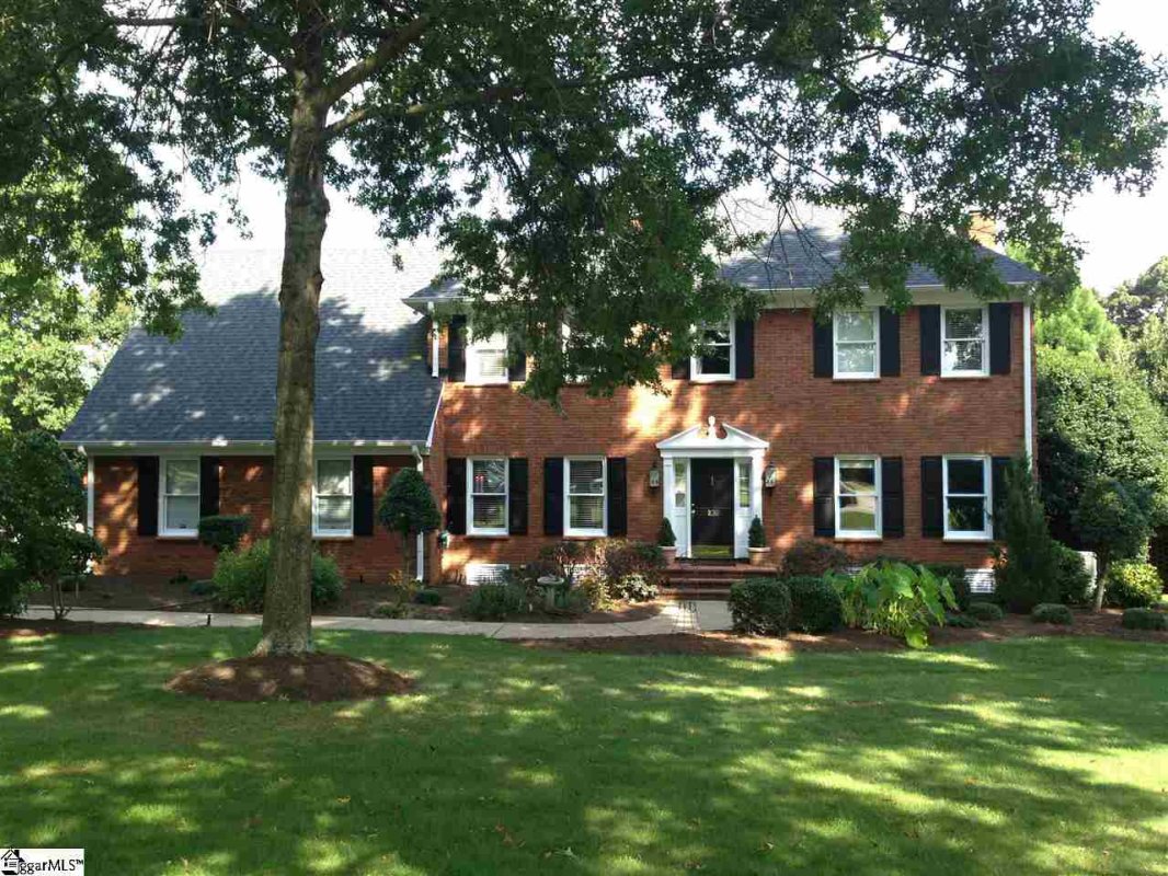 109 Woodbridge Way