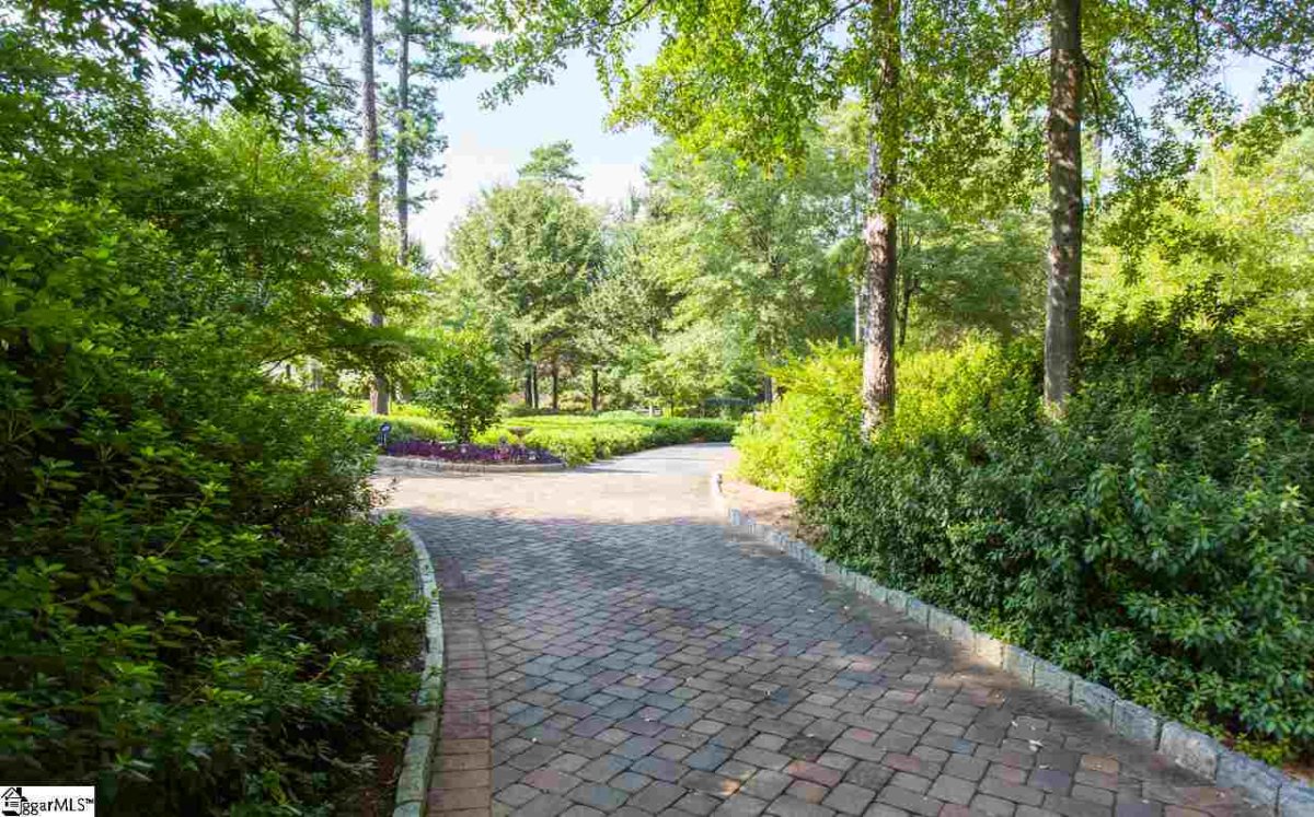 515 Huntington Road