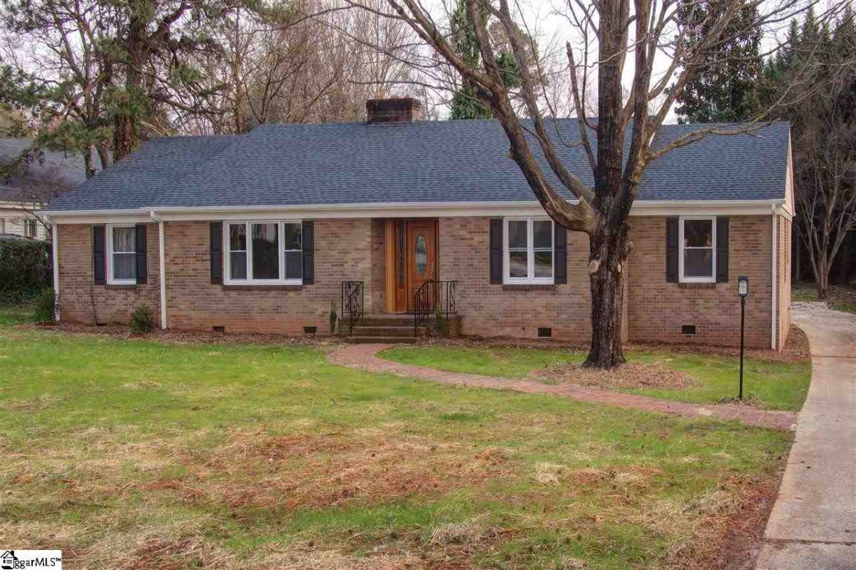 124 Twin Lake Road