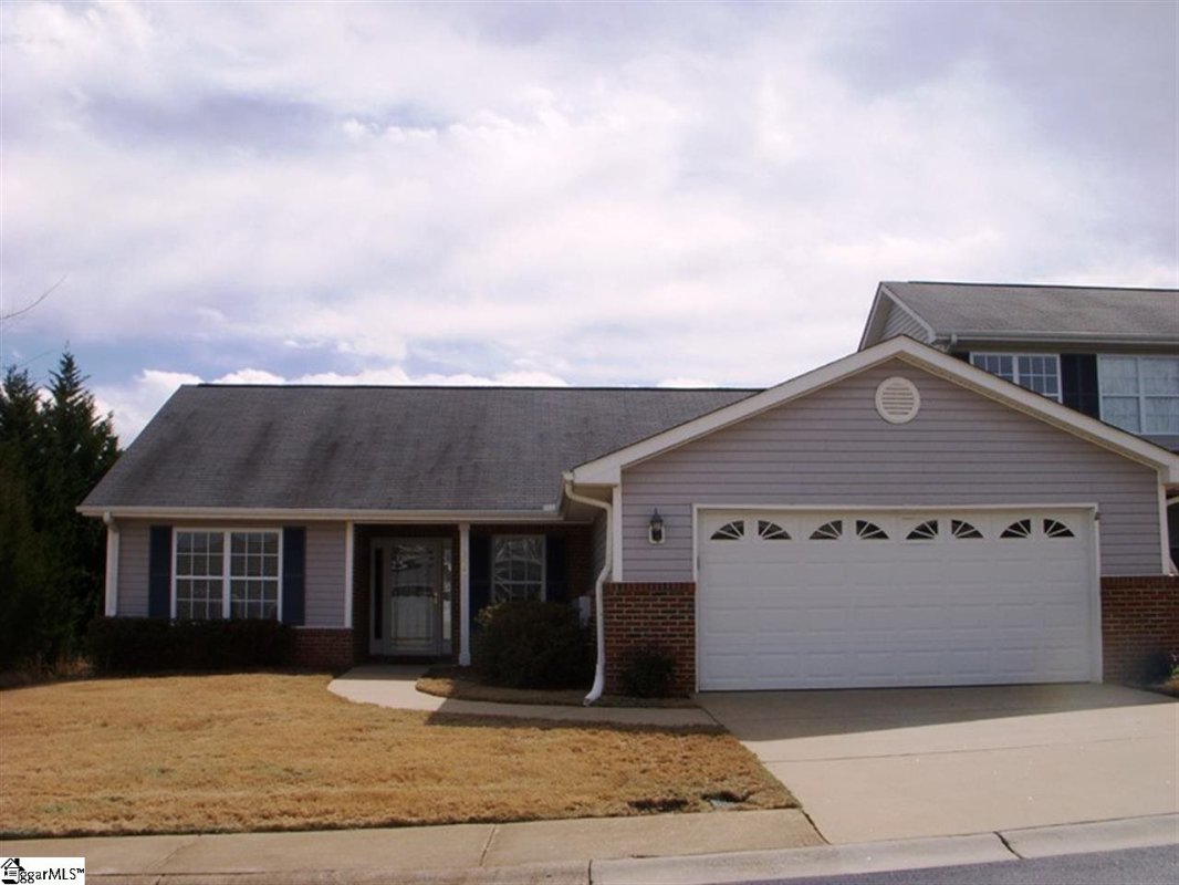 306 Crepe Myrtle Way