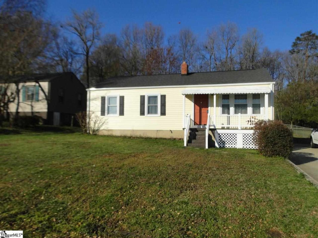 7 Delmar Avenue