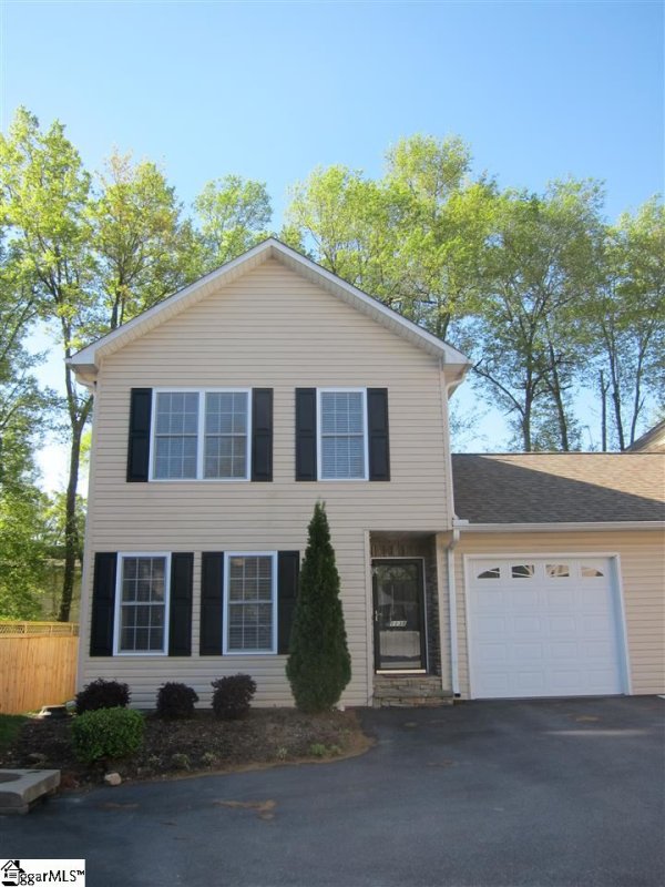 1138 E Lee Road
