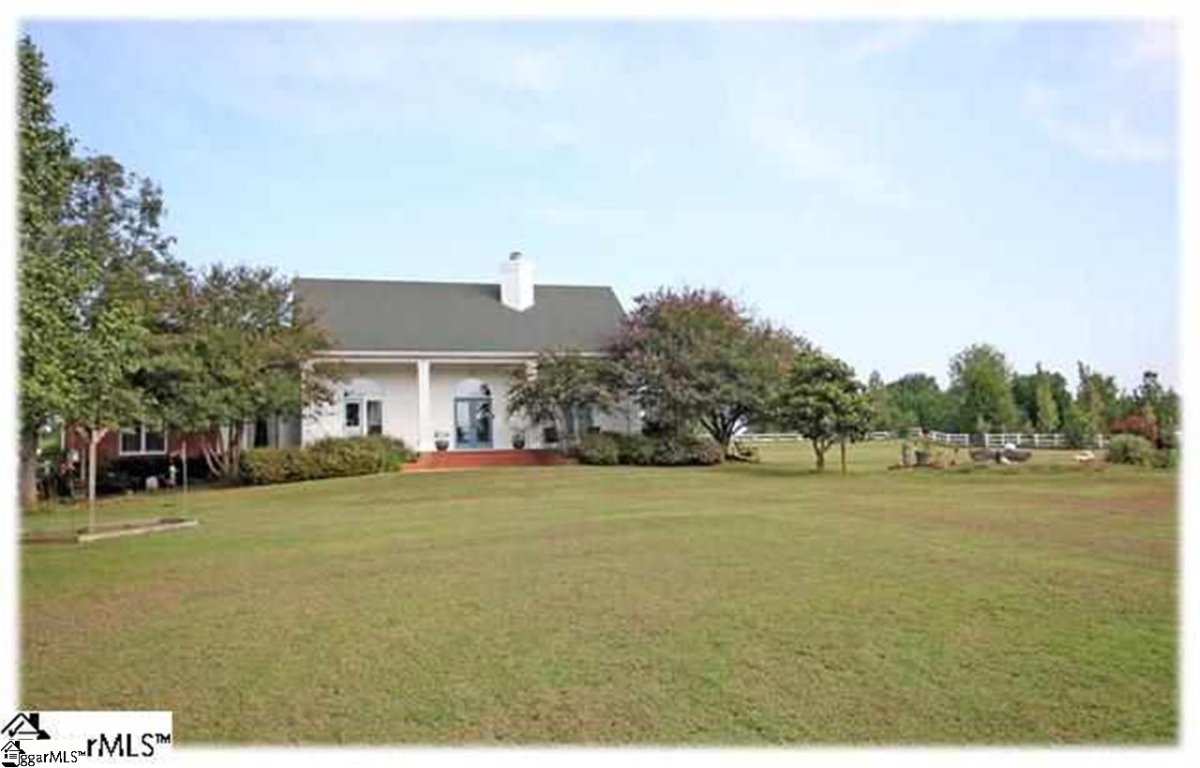 305 Bruce Farm Circle