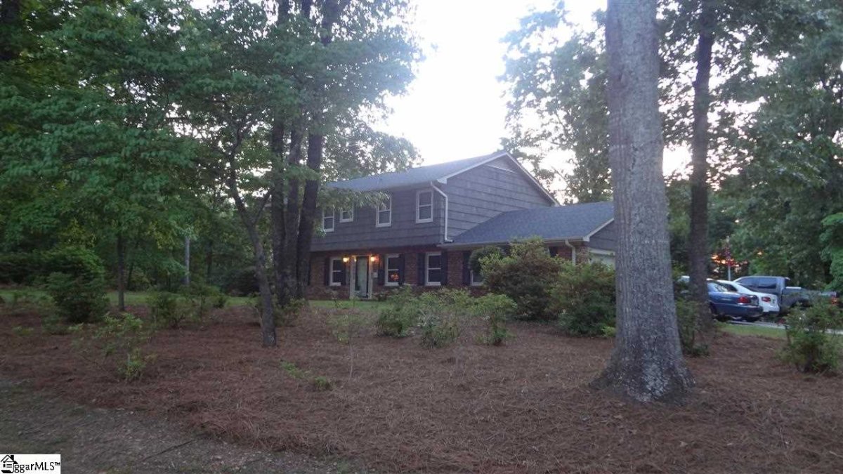 9 Compton Drive