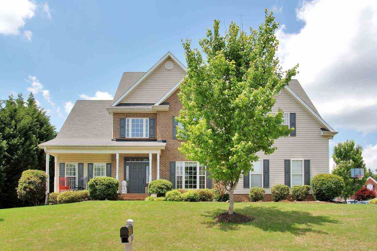 3 N Staghorn Lane
