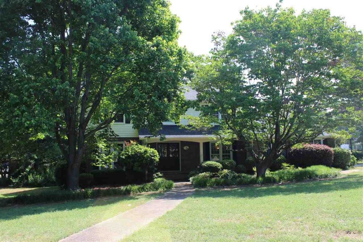 100 Westchester Road