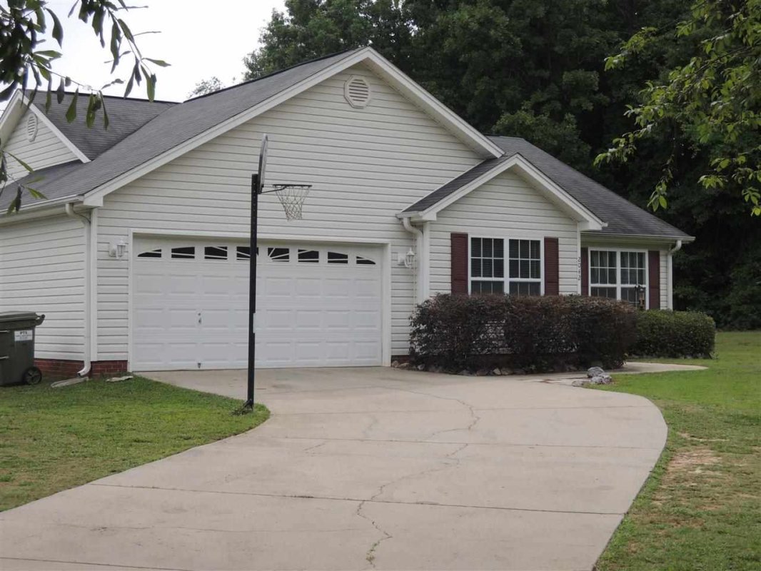 2042 Fairview Road