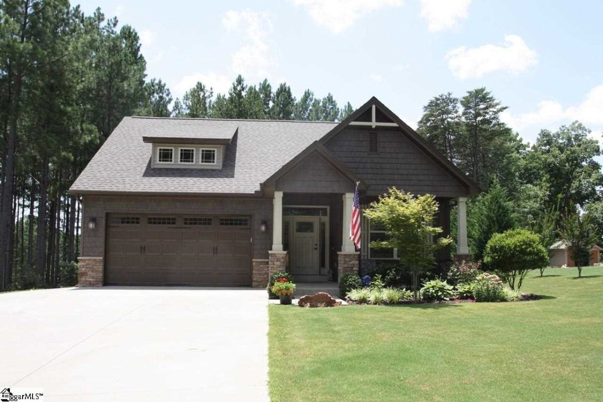 212 Bayswater Lane
