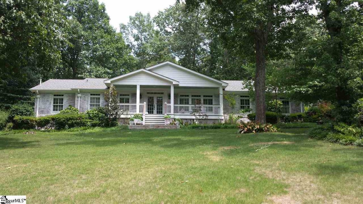 10 Terramont Drive