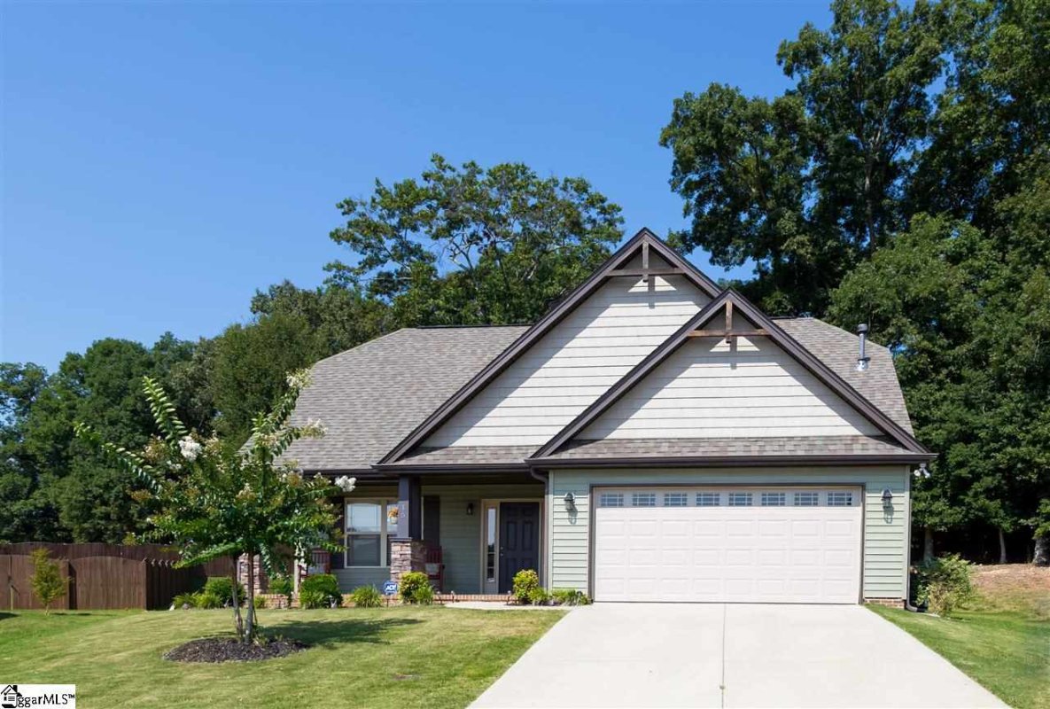 15 Redwolf Lane