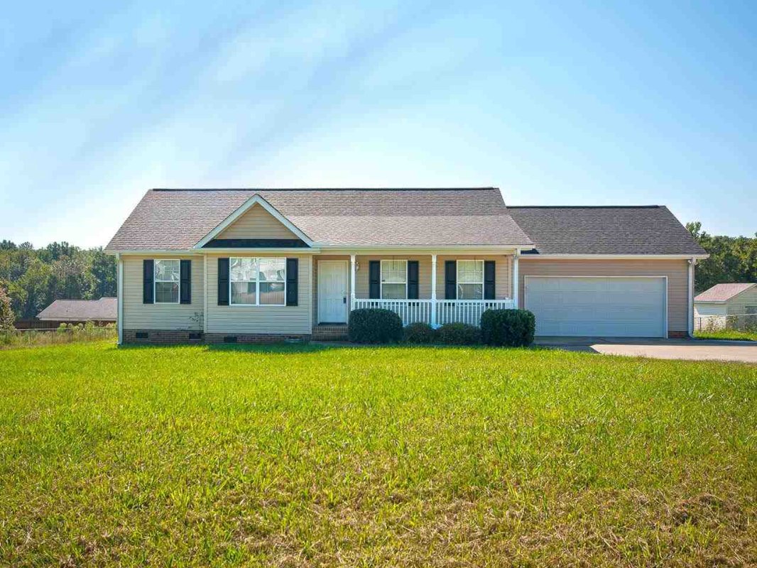 444 Free Stone Avenue