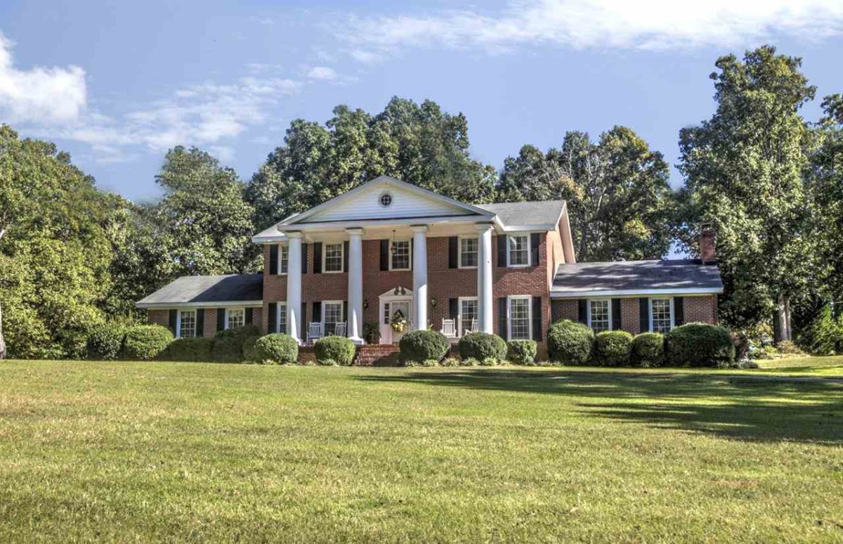 2 Lafayette Avenue