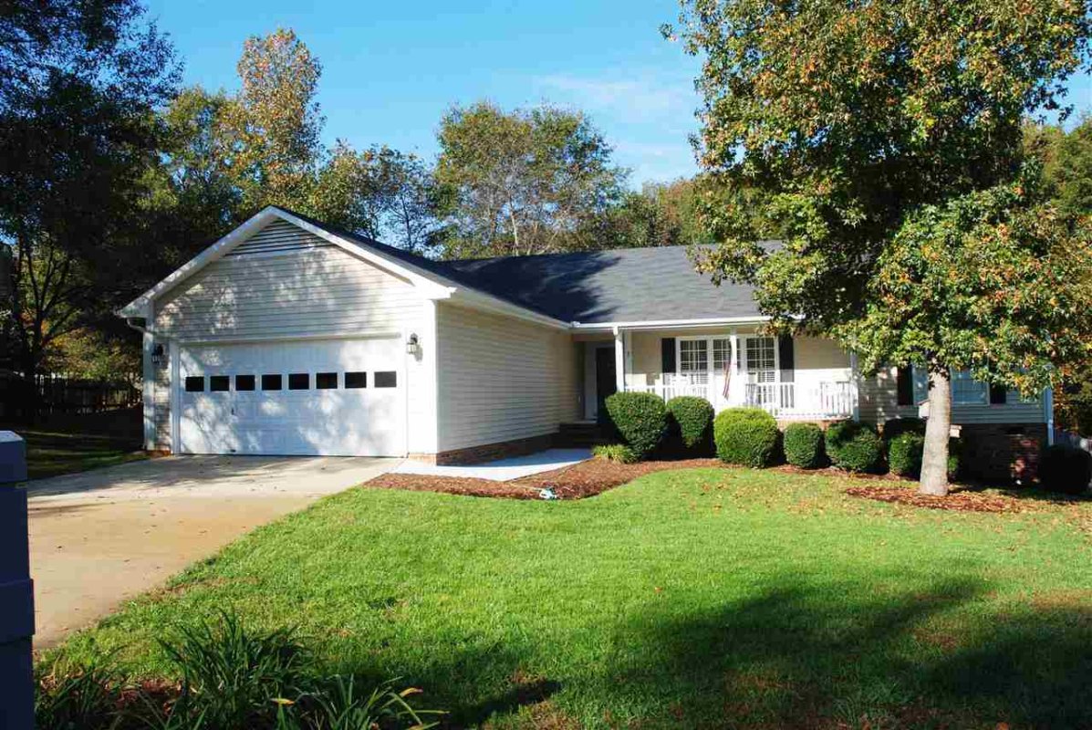 3 Flagstone Court