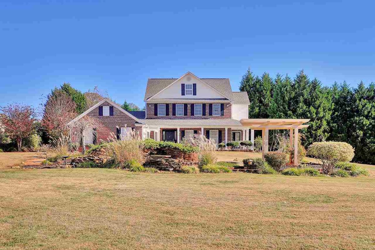 11 Riverfront Lane